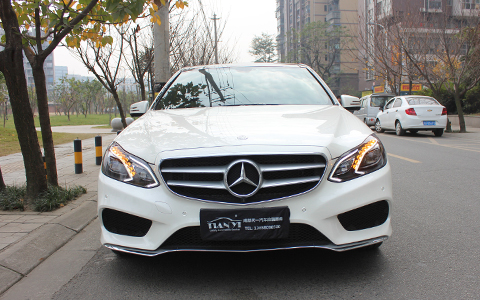 奔馳E級低配升高配