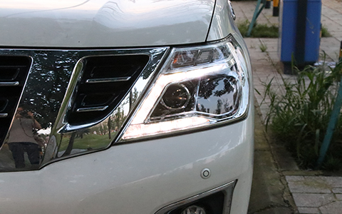 成都日產(chǎn)途樂車燈改裝led透鏡效果
