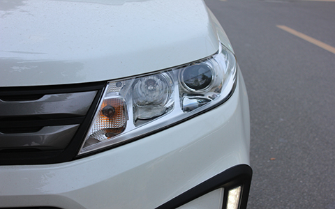 成都天一車燈鈴木維特拉車燈改裝升級