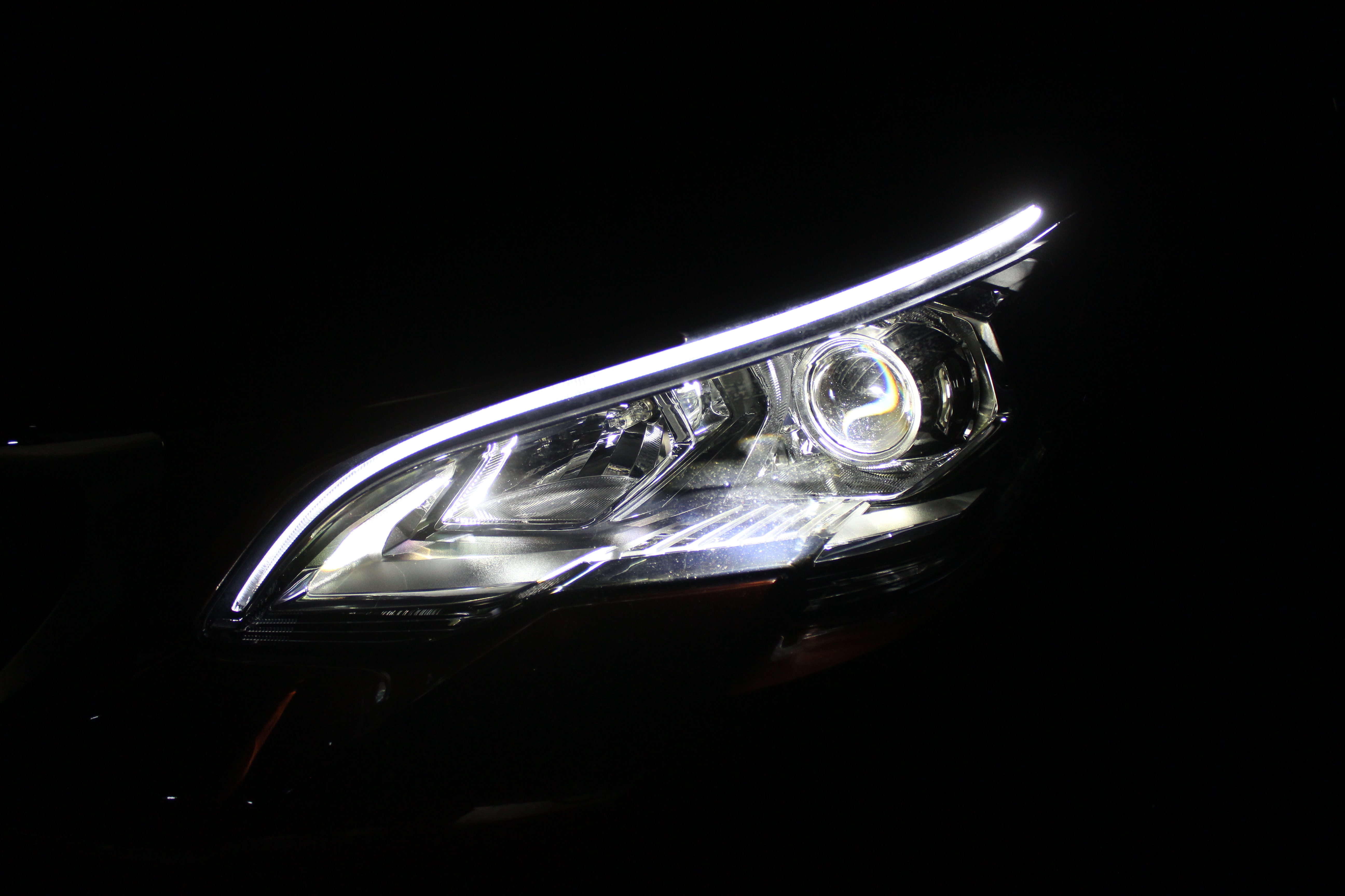 4008車燈改裝LED雙光透鏡大燈效果展示