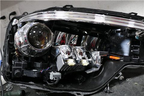 jeep大指揮官車(chē)燈改裝激光大燈改裝細(xì)節(jié)展示