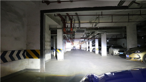 瑪莎拉蒂吉博力車燈改裝完成后遠近光效果實拍 瑪莎拉蒂吉博力車燈改裝完成后遠近光效果實拍