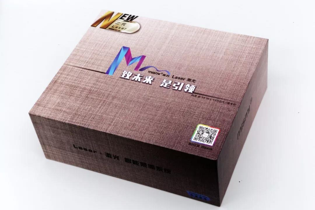 成都天一車燈米石二代激光大燈產(chǎn)品展示 成都天一車燈米石二代激光大燈產(chǎn)品展示